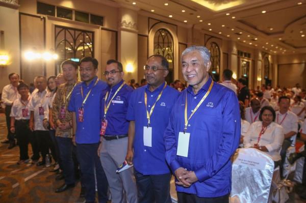 DPM Zahid makes history as first Umno president to attend DAP congress